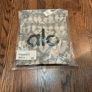 New with tags Alo bag